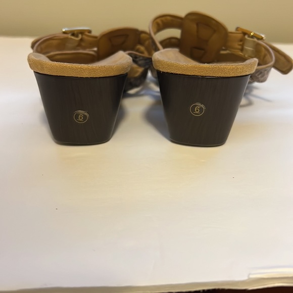 Vionic snake Sandle ortho heal orthopedic - Picture 4 of 6